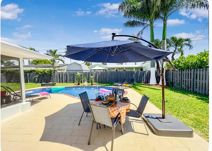 Amazing Home W Heated Pool 8 Mins To The Beach