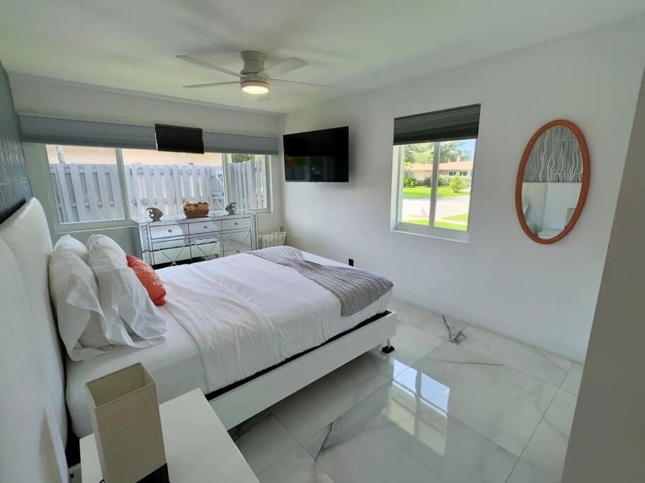 Amazing W Heated Pool 8 Mins To The Сasa de vacaciones Lighthouse Point