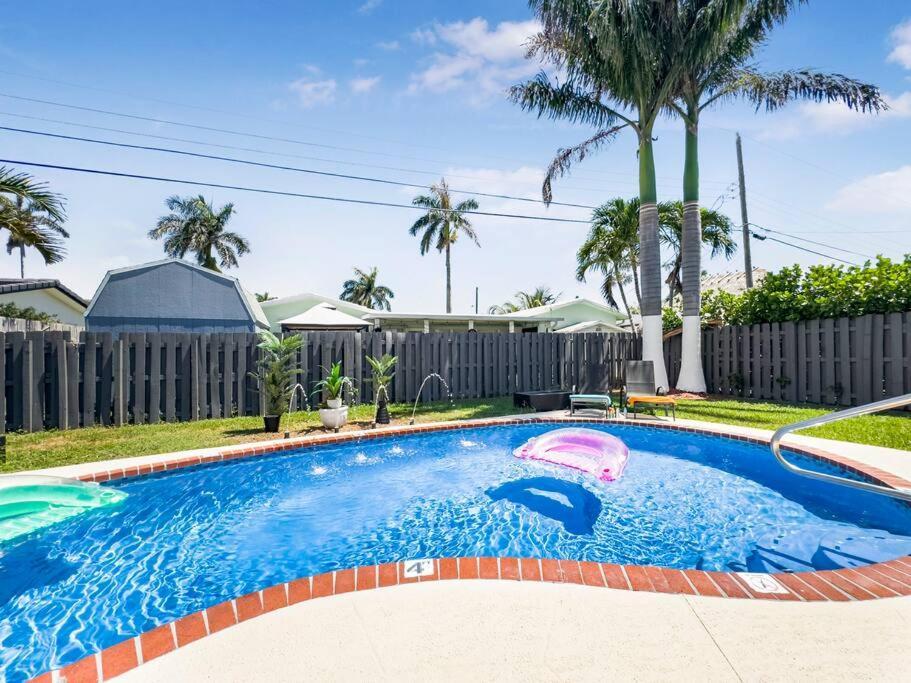 Amazing W Heated Pool 8 Mins To The Сasa de vacaciones Lighthouse Point
